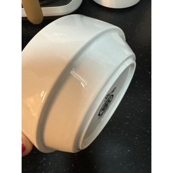 Strato Cordon Bleu White Bowl Microwave Dishwasher Oven Safe Chipped - Picture 5 of 6